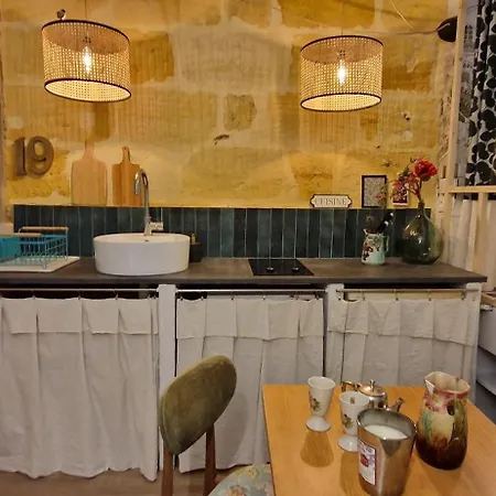 Iris La Fleuriste 아파트 탈렌체