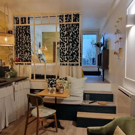 Iris La Fleuriste 아파트 *